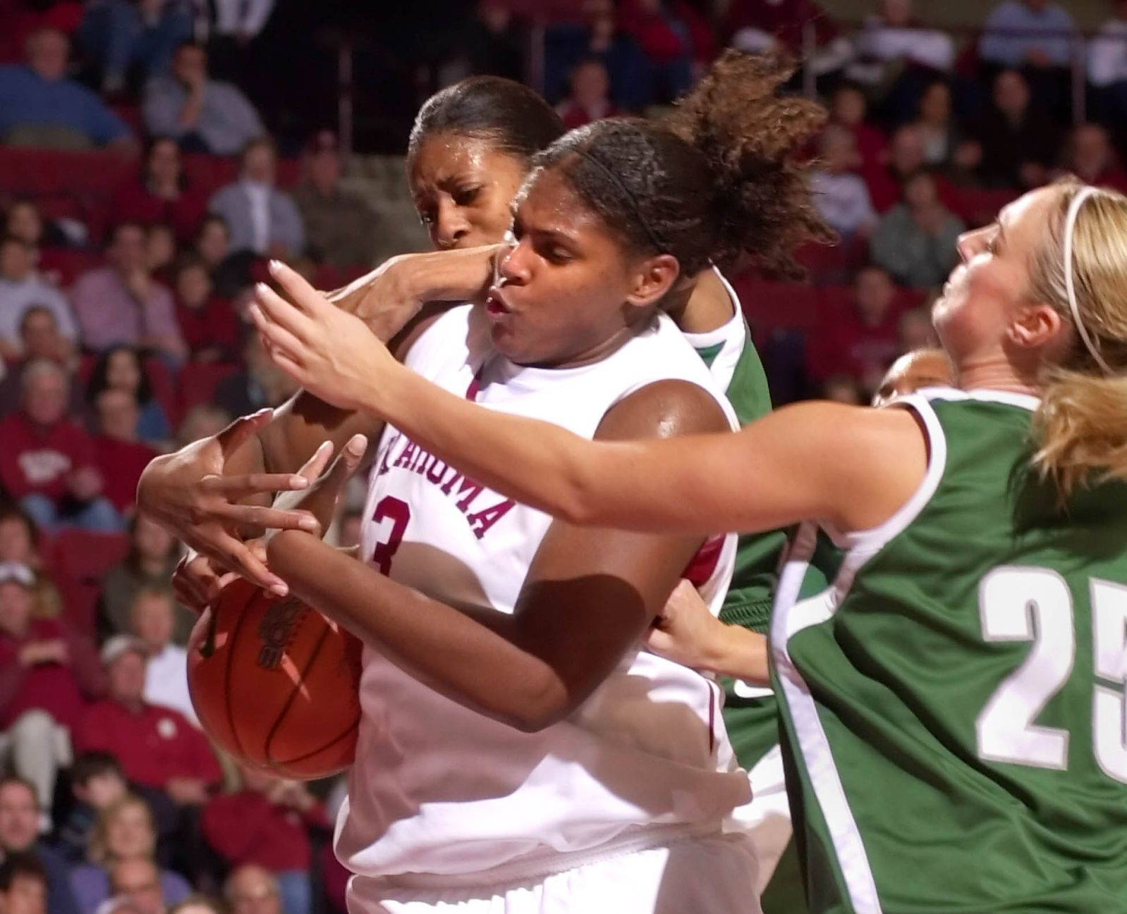 Courtney Paris returning to OU